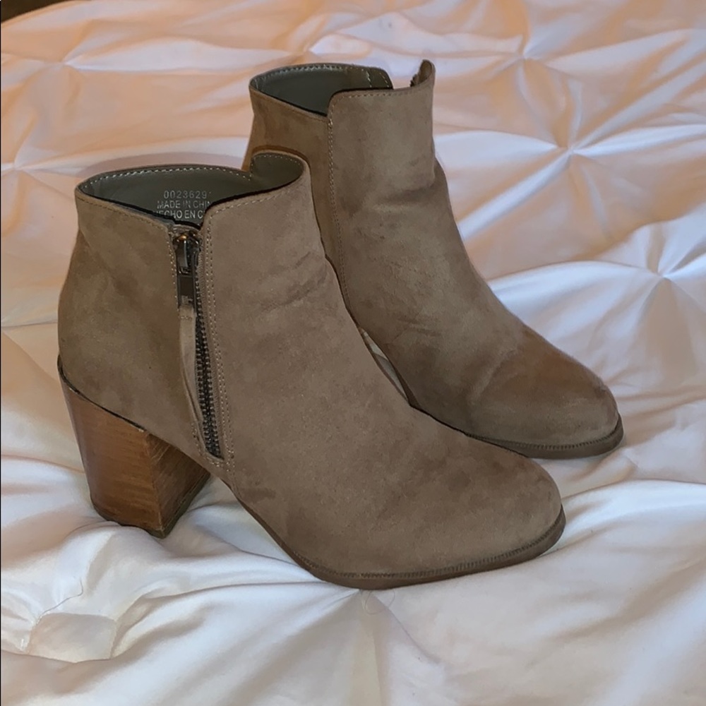 Ankle boots
